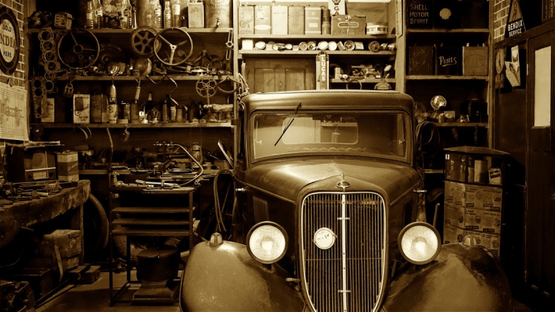 vitrine-ST PIERRE-min_antique_auto_automobile_automotive_car_classic_equipment_fix-1169797